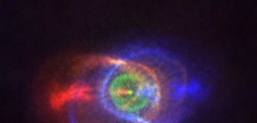 El ojo del universo No una bella pelea estelar captada por ALMA