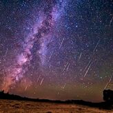 Gemnidas la brillante lluvia csmica del invierno