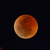 La Luna Roja desde Namibia