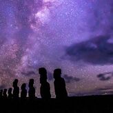 Los moais guardianes milenarios de las estrellas en la Isla de Pascua