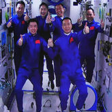 Tres taikonautas se han reunido con sus compaeros en la estacin espacial china Tiangong