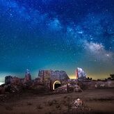 El soslticio desde el poblado minero de Santa Marta estrellas arriba y abajo