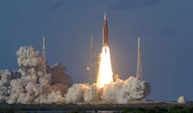 Artemis II despega hacia la Luna tras un lanzamiento con tensin y varios contratiempos