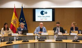 Espaa activa el plan para el eclipse de 2026 con una gua oficial de seguridad Espaa activa el plan para el eclipse de 2026 con una gua oficial de seguridad