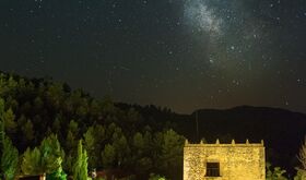 Alojamientos Starligth en Teruel dormir bajo uno de los cielos ms oscuros de Espaa