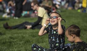 Prevencin ante los riesgos del eclipse de sol del 8 de abril