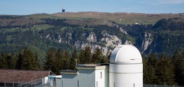 El Observatorio de Mont Soleil un balcn bajo las estrellas en Suiza