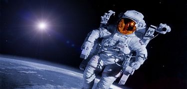 Cmo son y cmo han evolucionado los trajes espaciales de los astronautas