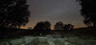 Senda de estrellas por el Castro de Capote y las dehesas