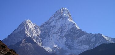 Sagarmatha la Frente en el cielo de Nepal