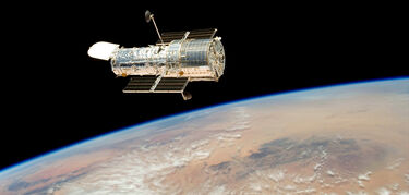 Hubble nos regala una increble Rosa galctica por su cumpleaos