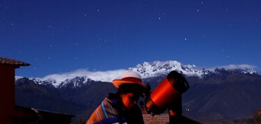 Mullakas Misminay en Per miramos al cielo porque queremos vivir