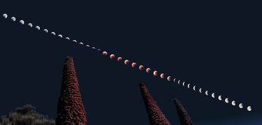 Eclipse de Luna sobre el PN del Teide