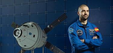 Conociendo al astronauta Pablo lvarez el tercer espaol que ir al espacio