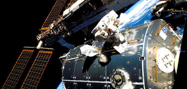 Columbus cumple 100000 rbitas un hito de la ciencia europea en la ISS