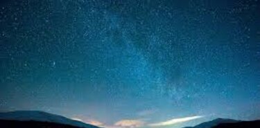 Escocia cuando cae la noche viajar a las Highlands para mirar el cielo