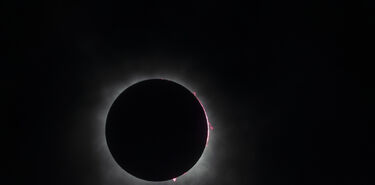 Las perlas de BailyCuando el Sol se transforma en un collar de diamantes