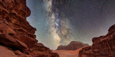 El Valle de la Luna existe y est en Jordania as es Wadi Rum bajo las estrellas