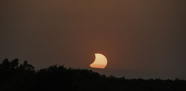 El Gobierno confirma un eclipse sin incidencias graves pese a la gran afluencia