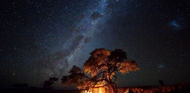 Un refugio de vida salvaje y de estrellas en el desierto de Namibia