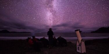 La Gran Barrera entre el mar y las estrellas de Nueva Zelanda