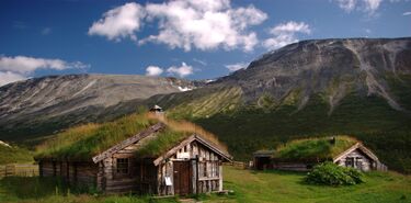Dnde encontrar estrellas y animales extintos en Noruega