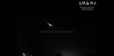 La reentrada en atmsfera de un satlite Starlink deja una gran bola de fuego sobre Espaa