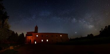 Vuelve Noche de Estrellas astroturismo entre Olivares en Teruel