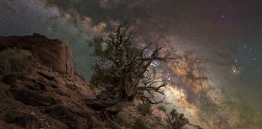 Capitol Reef los espectaculares cielo de Utah y la arruga en la tierra