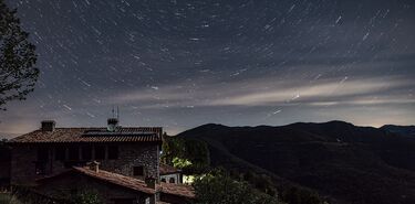 Antigedades estrellas y naturaleza la esencia de Mas Pineda 