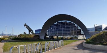 El Planetario de Aragn astronoma para todos los sentidos  