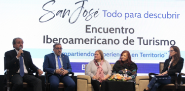 Jornada de Astroturismo en el Encuentro Iberoamericano de Turismo en Uruguay