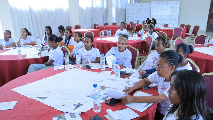 mujeres astroturismo