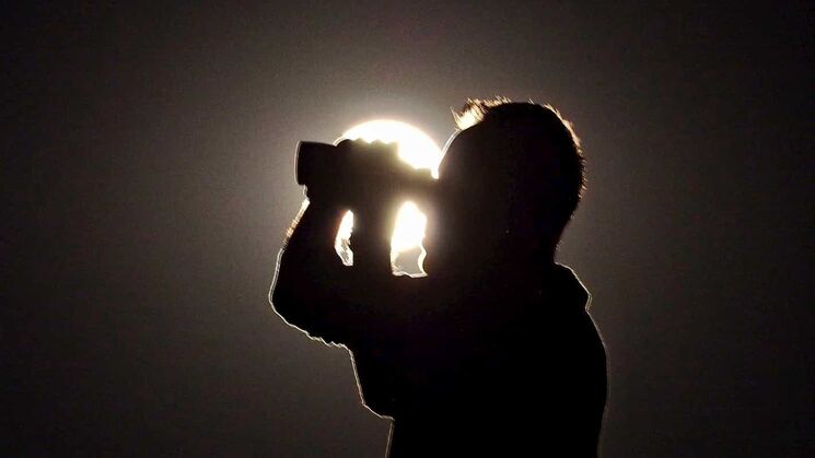 observar la luna