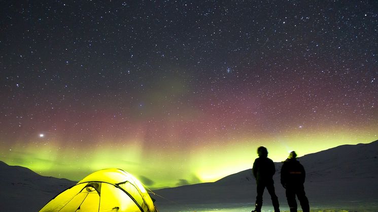 auroras boreales acampada