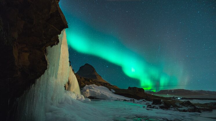 Montaa Kirkjufell Islandia