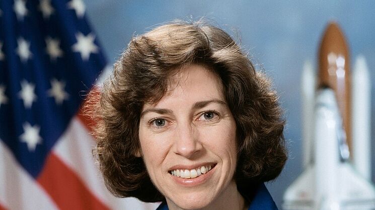 ellen ochoa mujeres astronautas