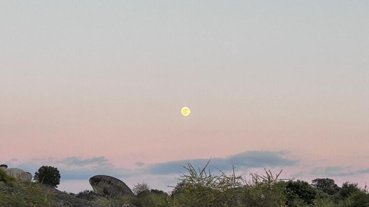 solsticio desde los barruecos