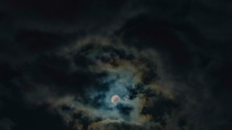 eclipse de luna nubes_merrillie_dpp