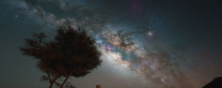 Ouzina Telescope Network Una historia de amor entre el desierto rosa y las estrellas