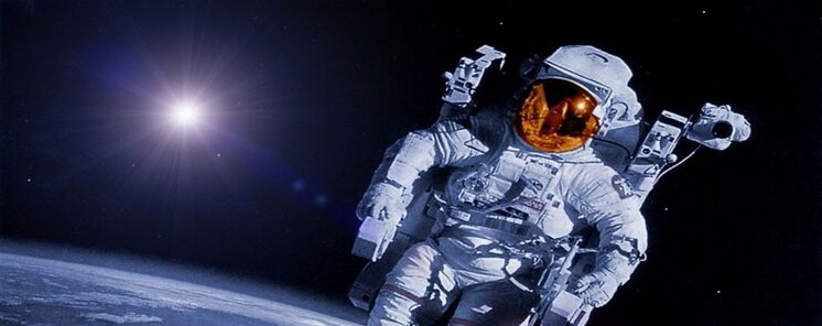 Cmo son y cmo han evolucionado los trajes espaciales de los astronautas