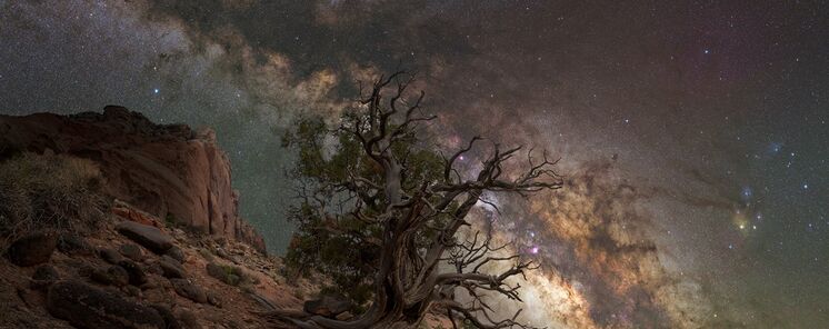 Capitol Reef los espectaculares cielo de Utah y la arruga en la tierra