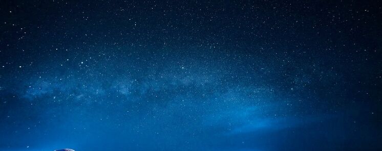 Explora la Magia del Cielo Nocturno 5 Enclaves para Ver las Estrellas junto a un Lago