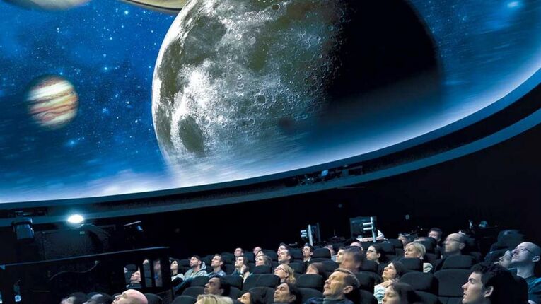 Los 10 mejores planetarios del mundo para viajar entre estrellas sin salir de la Tierra