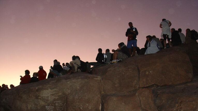 Entre las estrellas el desierto y los beduinos