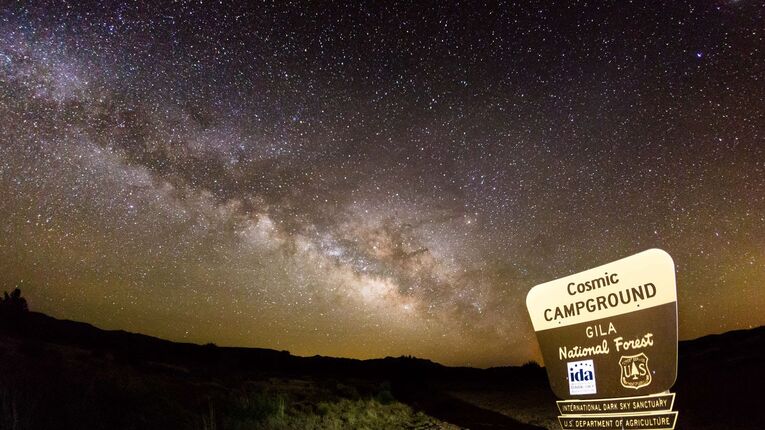 El Sendero de los Verdaderos Cielos Oscuros de Nuevo Mxico