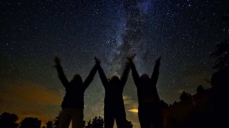 Apaga las luces y nete a la Noche Mundial Starlight 2021