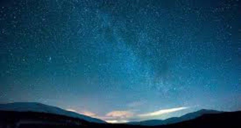 Escocia cuando cae la noche viajar a las Highlands para mirar el cielo