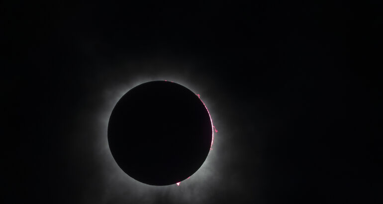 Las perlas de BailyCuando el Sol se transforma en un collar de diamantes