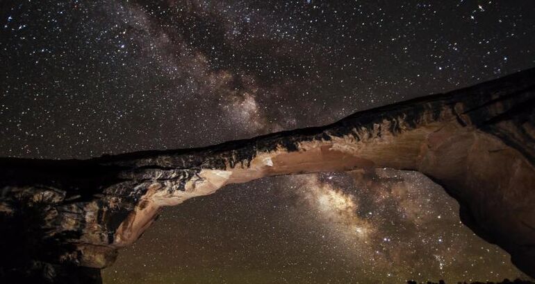 Puentes Naturales de Utah ventanas a las estrellas que nadie cre